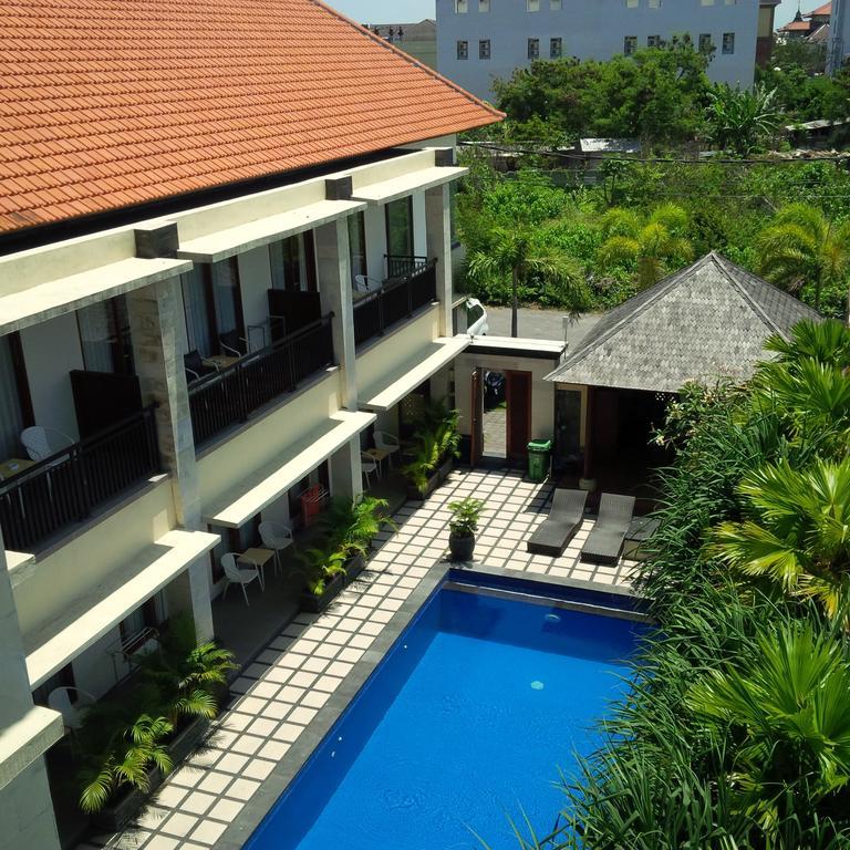Suji Apartment Bali Værelse billede