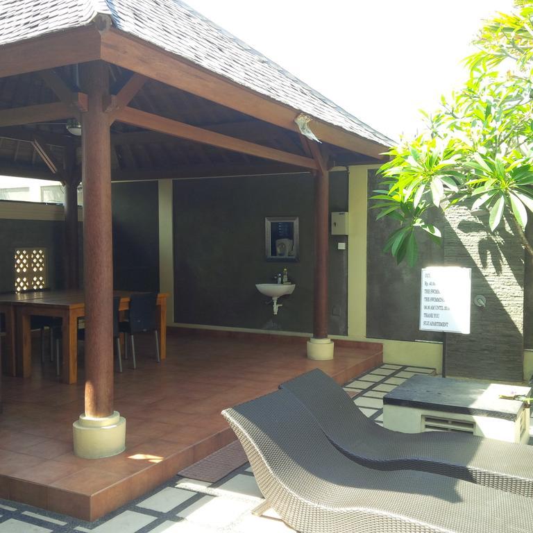 Suji Apartment Bali Værelse billede